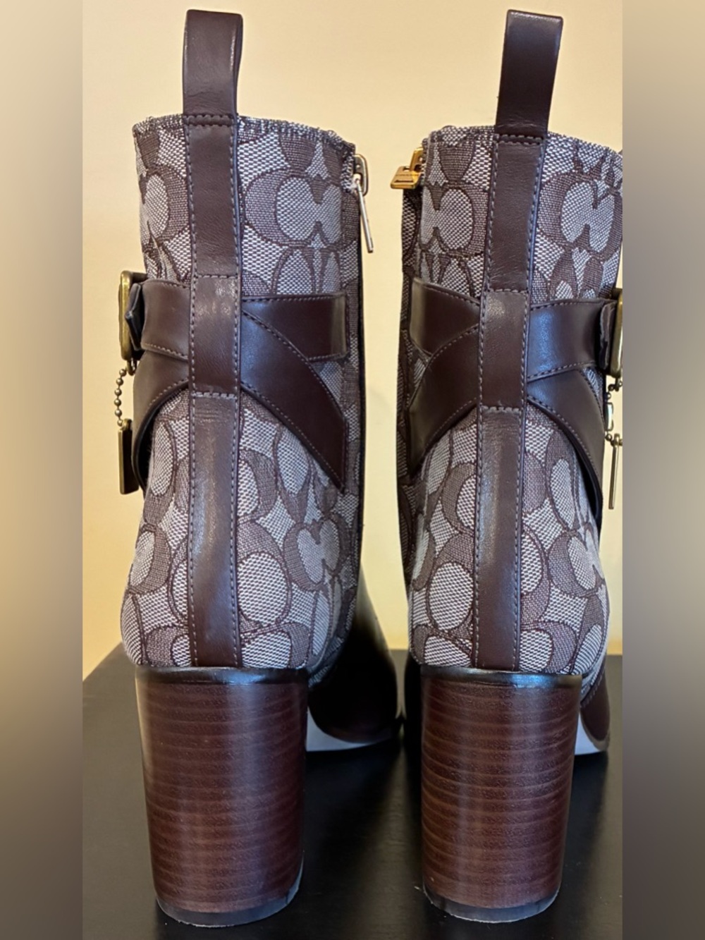 COACH Olivia Signature Jacquard Ankle Booties Brown Leather SZ. 9B - Picture 9 of 16